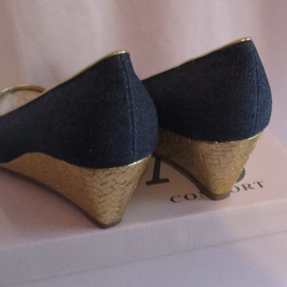AJ Valenci Shoes Size 12 Denim Wedge Peep Toe Pumps Gold Trim Comfort - Picture 6 of 7